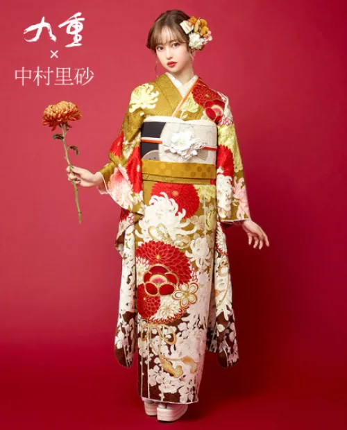 九重×中村里砂 古典振袖（梅に乱菊／金茶）22008 | おりえん 振袖