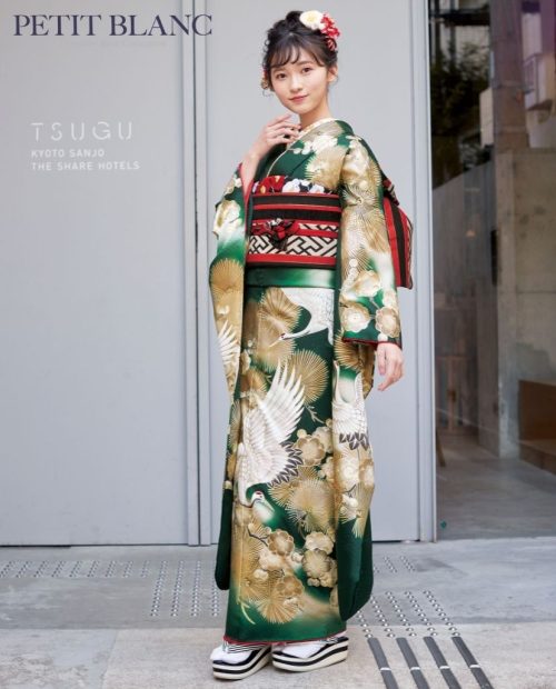 プチブラン 古典振袖（緑／鶴柄に金彩）23025 ｜おりえん