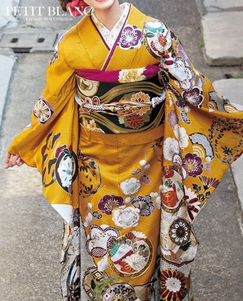 プチブラン レトロ振袖（からし色／橘に花輪と万寿菊）23030 ｜おりえん