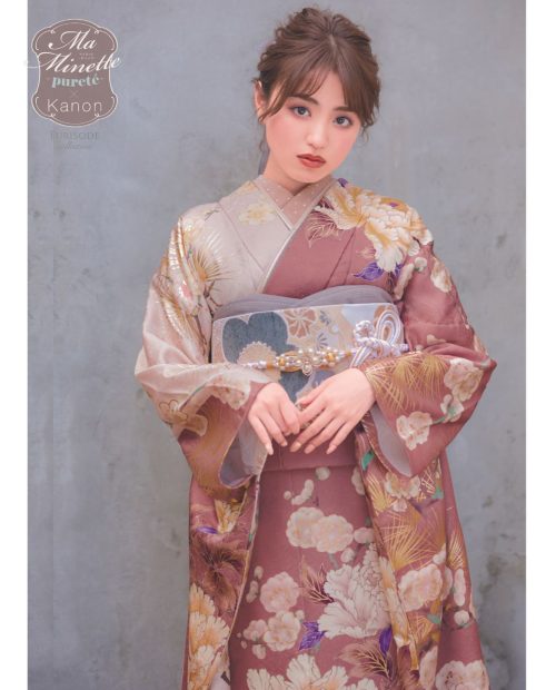 くすみ系ピンクベージュの桜柄の振袖フルセット