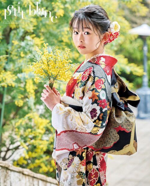 豪華振袖 鴛雪露芝文 金駒刺繍 美品 振袖フルセット 牡丹・桜 赤 白 黒 