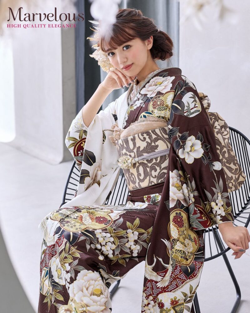 関芳　金彩　こげ茶×白染め分け　振袖フルセット マーベラス こげ茶×白染め分け振袖｜ネットレンタルはおりえん