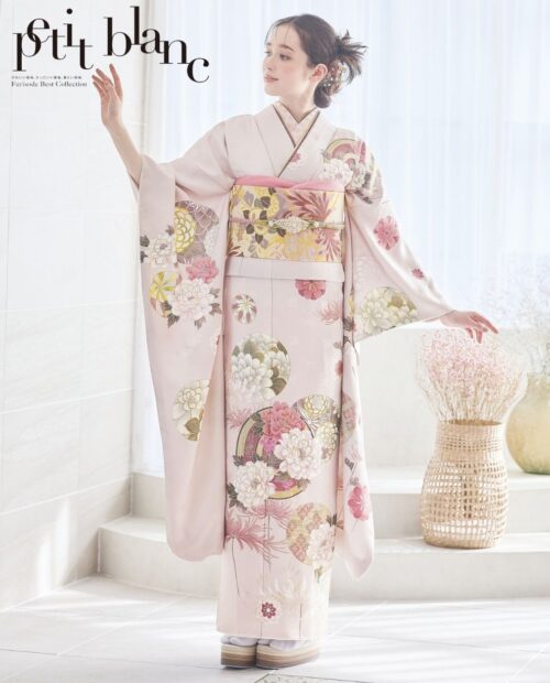 中村里砂　振袖のみ　6/22まで出品 九重×中村里砂振袖ネットレンタル くすみ色/クリーム/エンジ