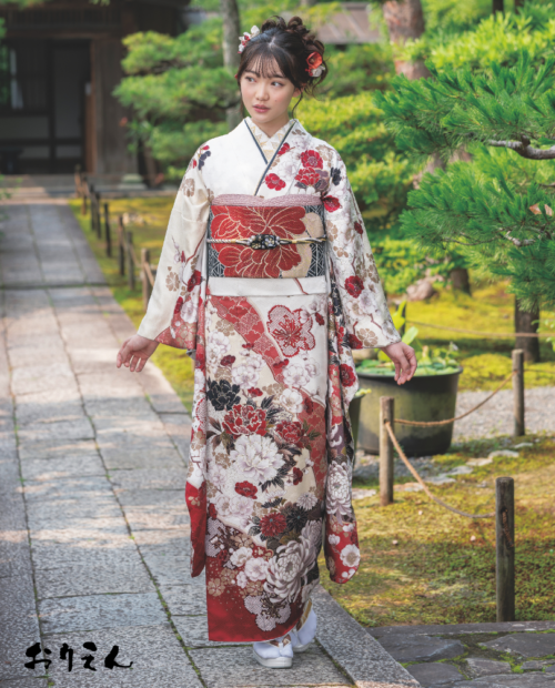 古典振袖（金駒刺繍／赤）19001 ｜おりえん