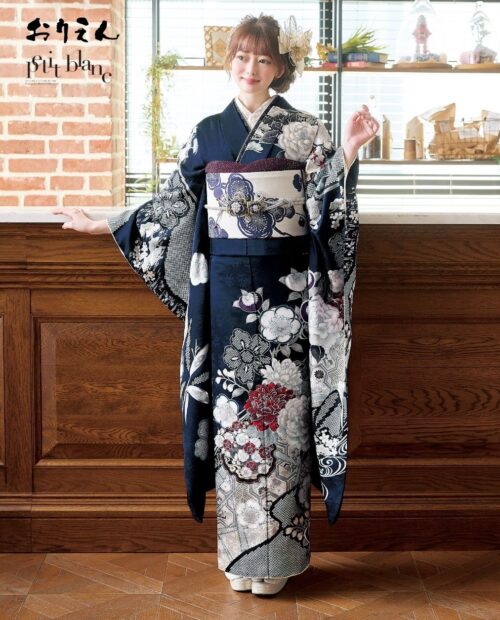 振袖ひいな 古典振袖（金駒刺繍付き熨斗柄／白）21038 | おりえん 振袖